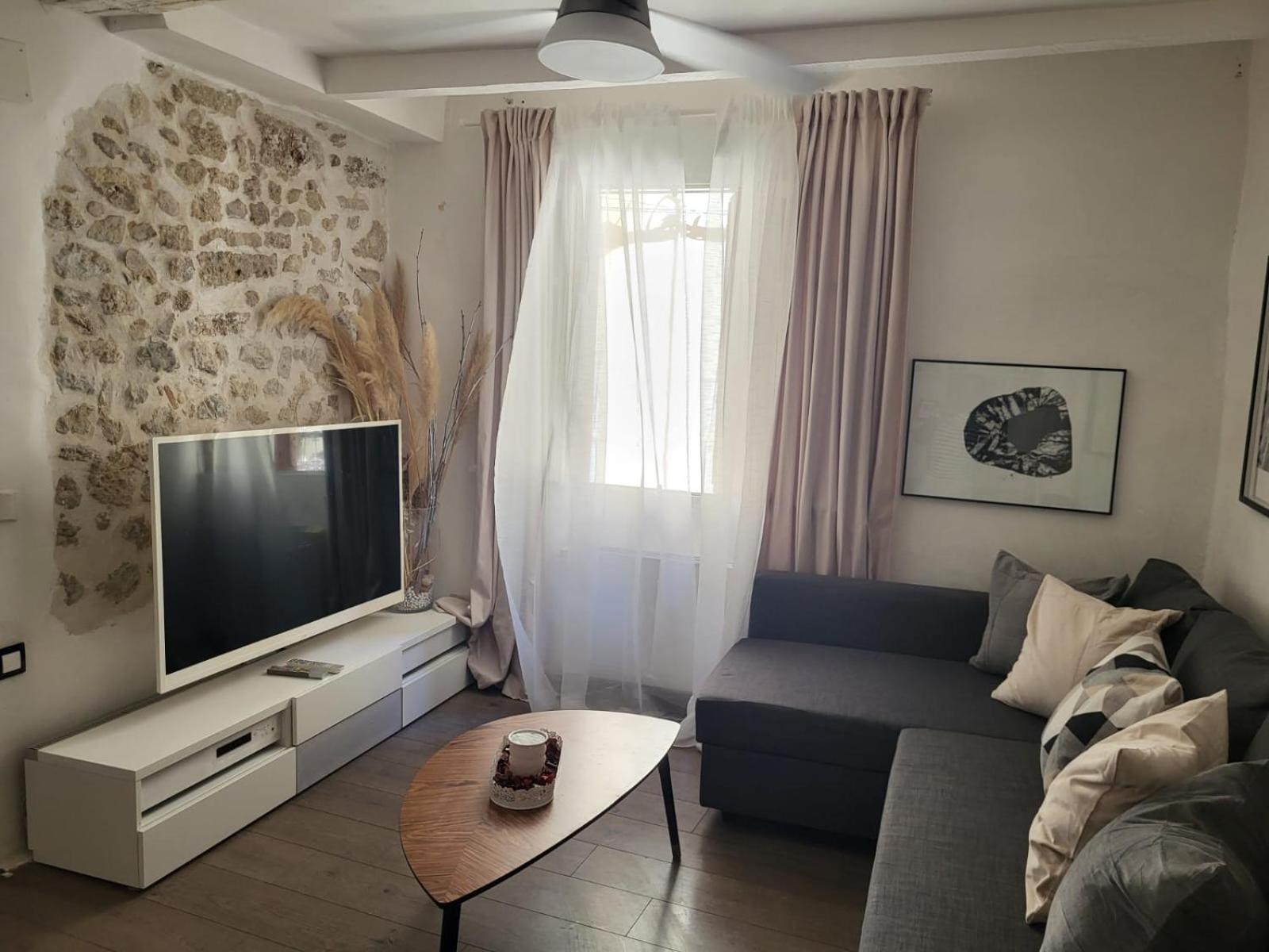 Spacious Town House With Balcony Montagnac (Herault) Exterior foto